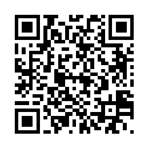 一家人对白昊的突然出现感到很意外二维码生成