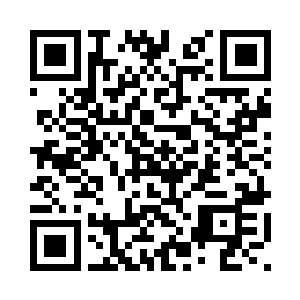一对眼睛里却满满地都是宠爱之情二维码生成