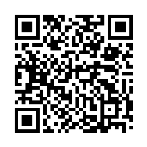 一座结构稳固精美的堡垒就从大地上升了起来二维码生成