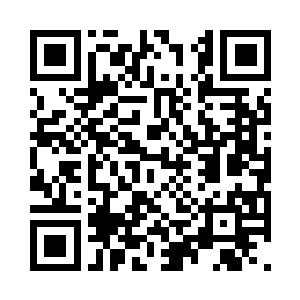 一张令她恨不得一拳砸烂的脸庞印入眼帘二维码生成