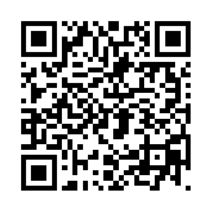 一想到她白皙的脖颈上的红痕是他留下的二维码生成