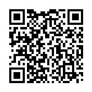 一手就抓住后排地上那个小小的身体往外拽二维码生成