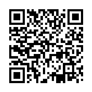 一手握着扎彩云的手发出轻声呢喃声二维码生成