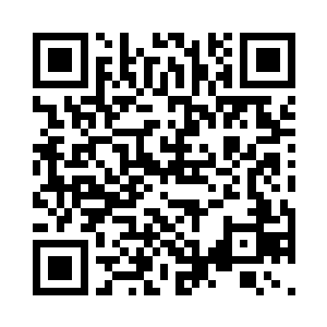 一把冰冷的匕首赫然出现在了他的脖子上二维码生成