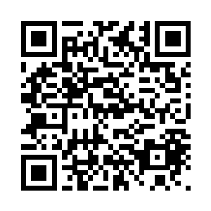 一把剑直接从艾伦的面孔处插了进去二维码生成
