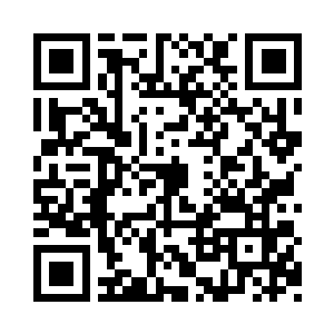 一把将那个赤阳宗的弟子从自己的身边抓起二维码生成