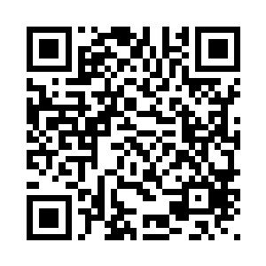 一把拉开挡在费芷柔面前的陆怀秋二维码生成