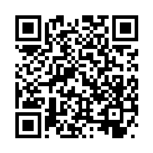 一把甩开罗宾川看着自己衣角的手二维码生成