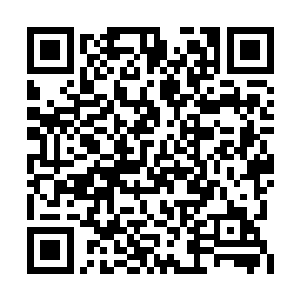 一支急速旋转的黑色火焰箭矢从虚空中钻了出来二维码生成