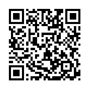 一旁的归元城城主对着下方的人群一声大喝二维码生成