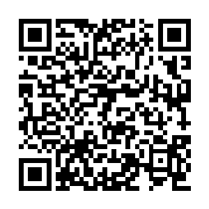 一旁的莫凡原本没心思去管这些鸡毛蒜皮的小事二维码生成