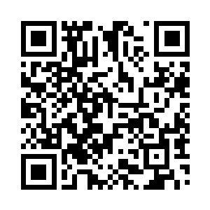 一条宽阔而庞大的绸带从镇压军总部飘出二维码生成