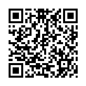 一条有着巨大蛇尾的雄性蛇人游到他身边二维码生成