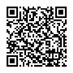 一条条透着紫光的电弧忽然在脚下向四周蔓延开来二维码生成