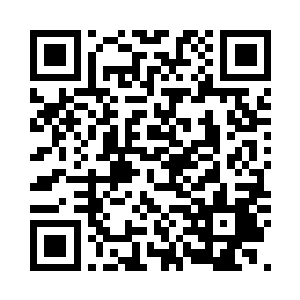 一架长达百丈的机关巨鹰出现在半空二维码生成