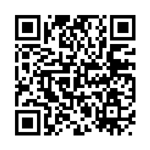 一柄宽大的斧头已经出现在肯德团长手中二维码生成