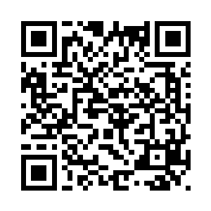 一次他把手掌放在受伤的猎物头顶二维码生成