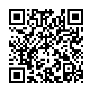 一步一步地向他预定好的人生轨迹走下去二维码生成