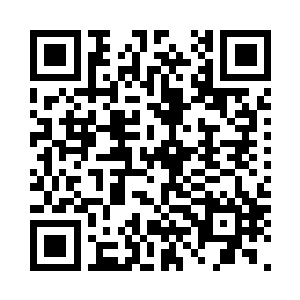 一点点火星从燃烧的木头上飞溅开去二维码生成