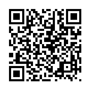 一爆发蓝光色的漩涡已经开始旋转了起来二维码生成