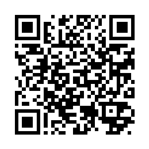 一盏红色的灯笼缓缓的朝向他们飘来二维码生成