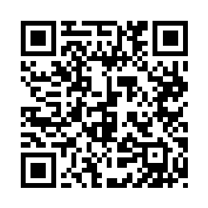 一直守候在大门前的老树人看到了火光二维码生成