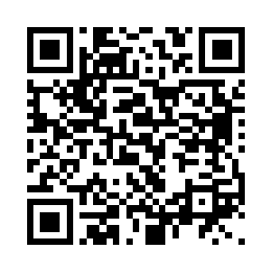 一直很平静的罗伯特见到杨洛他们要离开二维码生成