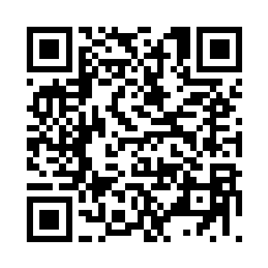 一直没怎么说话的邓教授女儿拿起咖啡杯说二维码生成