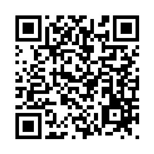 一直眯眼观战的顾剑棠终于踏出一步二维码生成