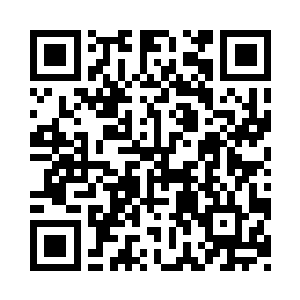 一直站在后面的众位乘客也是表情各异二维码生成