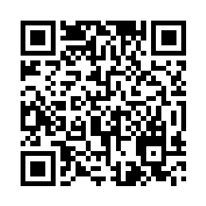 一直观察着她的凤君曜伸手捏住了射来的飞镖二维码生成