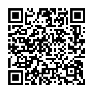 一直躲在房间中的宋波鸿这才长长的松了一口气二维码生成