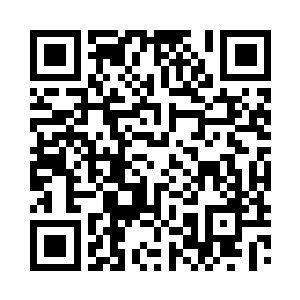 一眼就看到了坐在沙发上耸拉着脑袋的张光文二维码生成