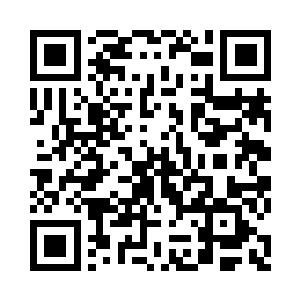 一群太监和宫女战战兢兢的待在殿门外二维码生成