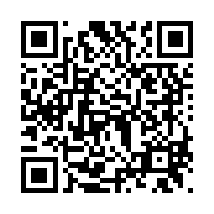 一群银白色的机甲在听到穆根的招降词之后二维码生成