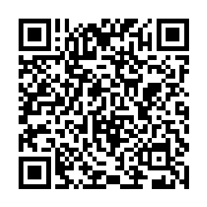 一股黑色粘稠的液体顿时顺着那凹陷的地方流了出来二维码生成