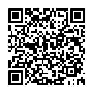 一脸冰冷阴沉的哥拉斯出现了在战场的上空……二维码生成