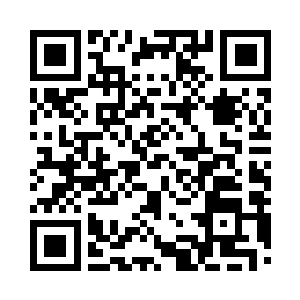 一脸微笑的就要走近那盛满了清水的金盆二维码生成