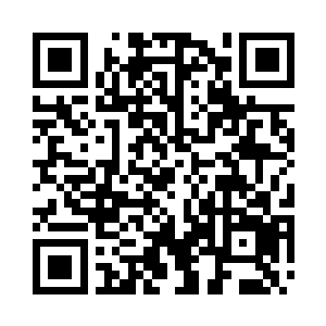 一脸诡异的笑容和一头红棕色的头发二维码生成