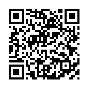 一脸贪婪的看着在大树上跳来跳去的林灵二维码生成