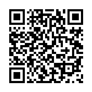 一行十人在中年男子的身后拉住马缰停了下来二维码生成