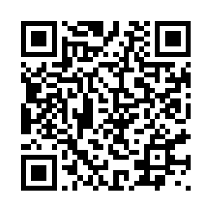 一袭白裙的方梅俏立在罗国明面前二维码生成