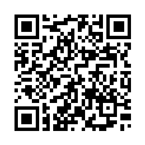 一蹦一跳的手中还拿着一个大支票二维码生成