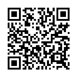 一身军装的颂他将军一边有力地迈动着双腿二维码生成