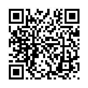 一身浅咖啡色英伦双排扣英伦大衣二维码生成