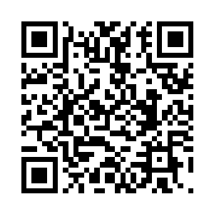 一辆警车停在了顺通物流公司的门外二维码生成