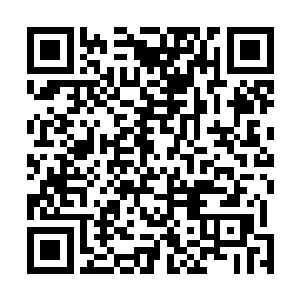 一边不断的发射出一道道威力极大的能量光柱和能量光束二维码生成