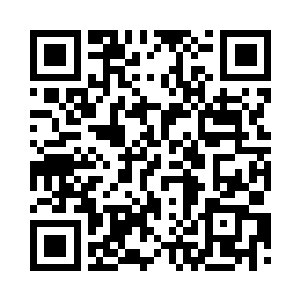 一边习惯性打开面板看着对面的阵容二维码生成