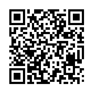 一边偷偷打量这个神出鬼没的世子爷二维码生成