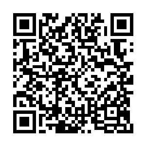 一边儿猜测着他会用怎样的方式来拆穿她的身份二维码生成